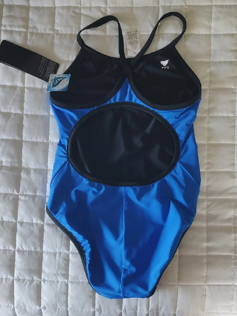 TYR Reversible - Picture 2 of 8